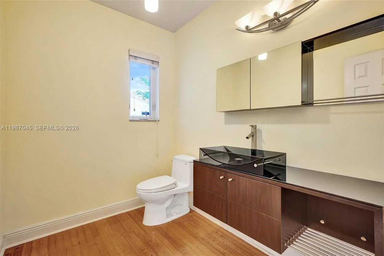 Spacious Guest-Half Bath. Floating vanity