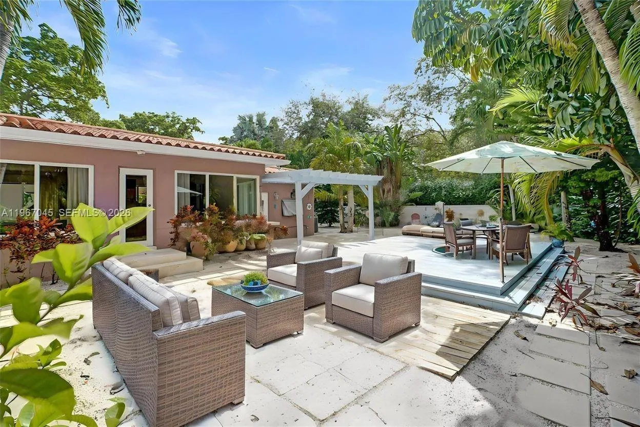 Key West Oasis Piscinita