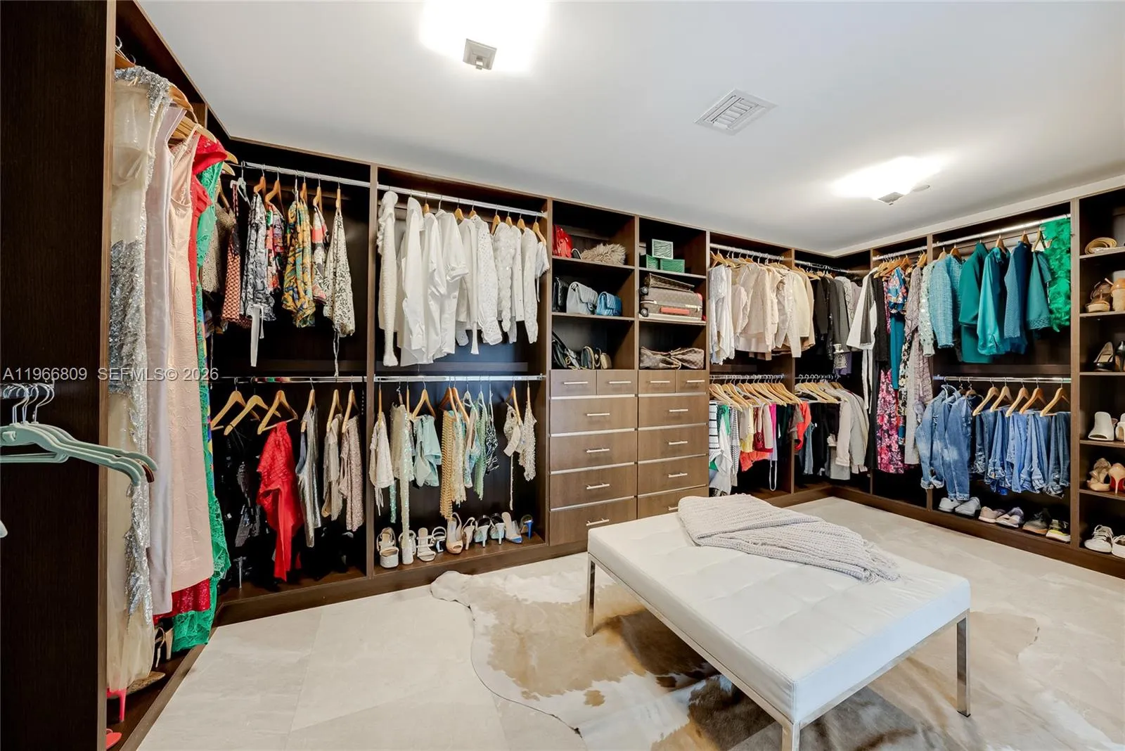 3301 Ne 183rd St 1701, Aventura, Florida 33160, Aventura, Florida 33160, 4 Bedrooms Bedrooms, ,4 BathroomsBathrooms,Residential Lease,For Rent,3301 Ne 183rd St 1701, Aventura, Florida 33160,A11966809