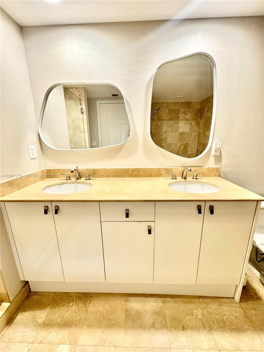 1745 E Hallandale Beach Blvd 501w, Hallandale Beac, Hallandale Beach, Florida 33009, 1 Bedroom Bedrooms, ,1 BathroomBathrooms,Residential,For Sale,1745 E Hallandale Beach Blvd 501w, Hallandale Beac,A11967718