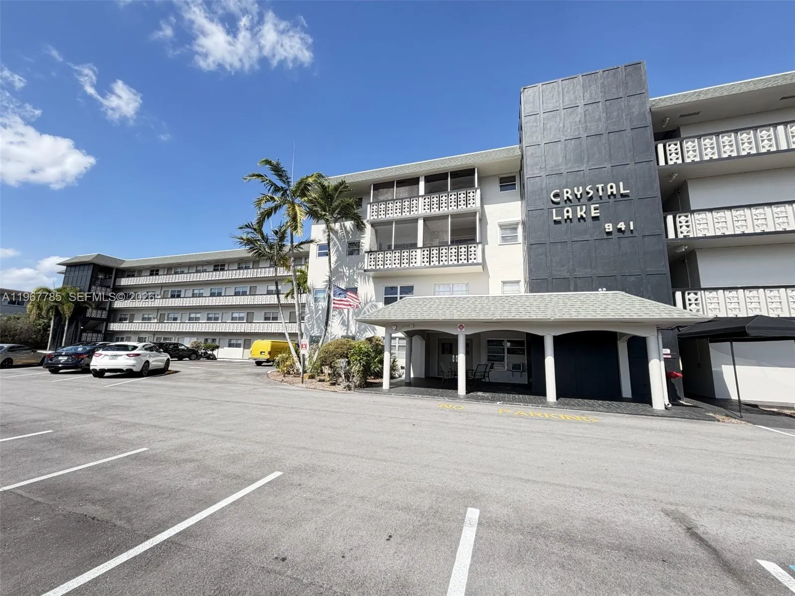 941 Crystal Lake Dr 305, Deerfield Beach, Florida, Deerfield Beach, Florida 33064, 1 Bedroom Bedrooms, ,1 BathroomBathrooms,Residential Lease,For Rent,941 Crystal Lake Dr 305, Deerfield Beach, Florida ,A11967785