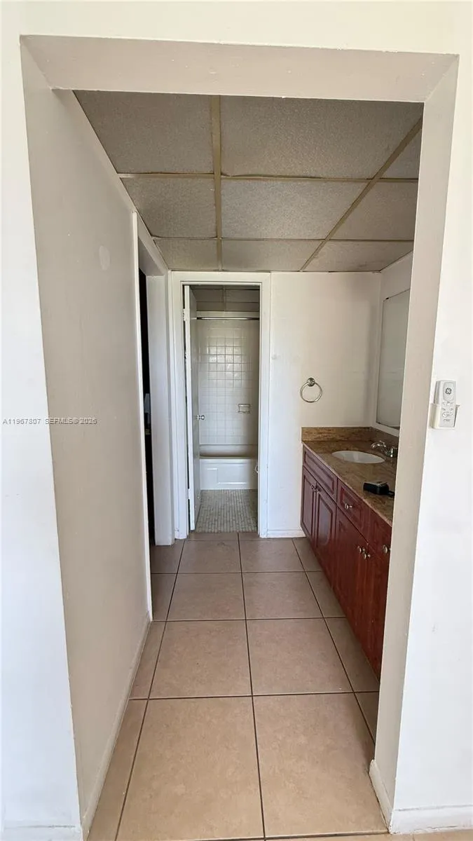 6990 Nw 186th St 4-215a, Hialeah, Florida 33015, Hialeah, Florida 33015, 1 Bedroom Bedrooms, ,1 BathroomBathrooms,Residential Lease,For Rent,6990 Nw 186th St 4-215a, Hialeah, Florida 33015,A11967807