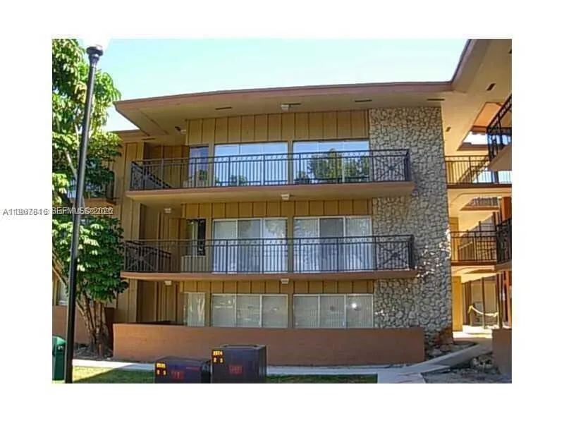 4850 Sw 63rd Ter 114, Davie, Florida 33314, Davie, Florida 33314, 2 Bedrooms Bedrooms, ,2 BathroomsBathrooms,Residential Lease,For Rent,4850 Sw 63rd Ter 114, Davie, Florida 33314,A11967816
