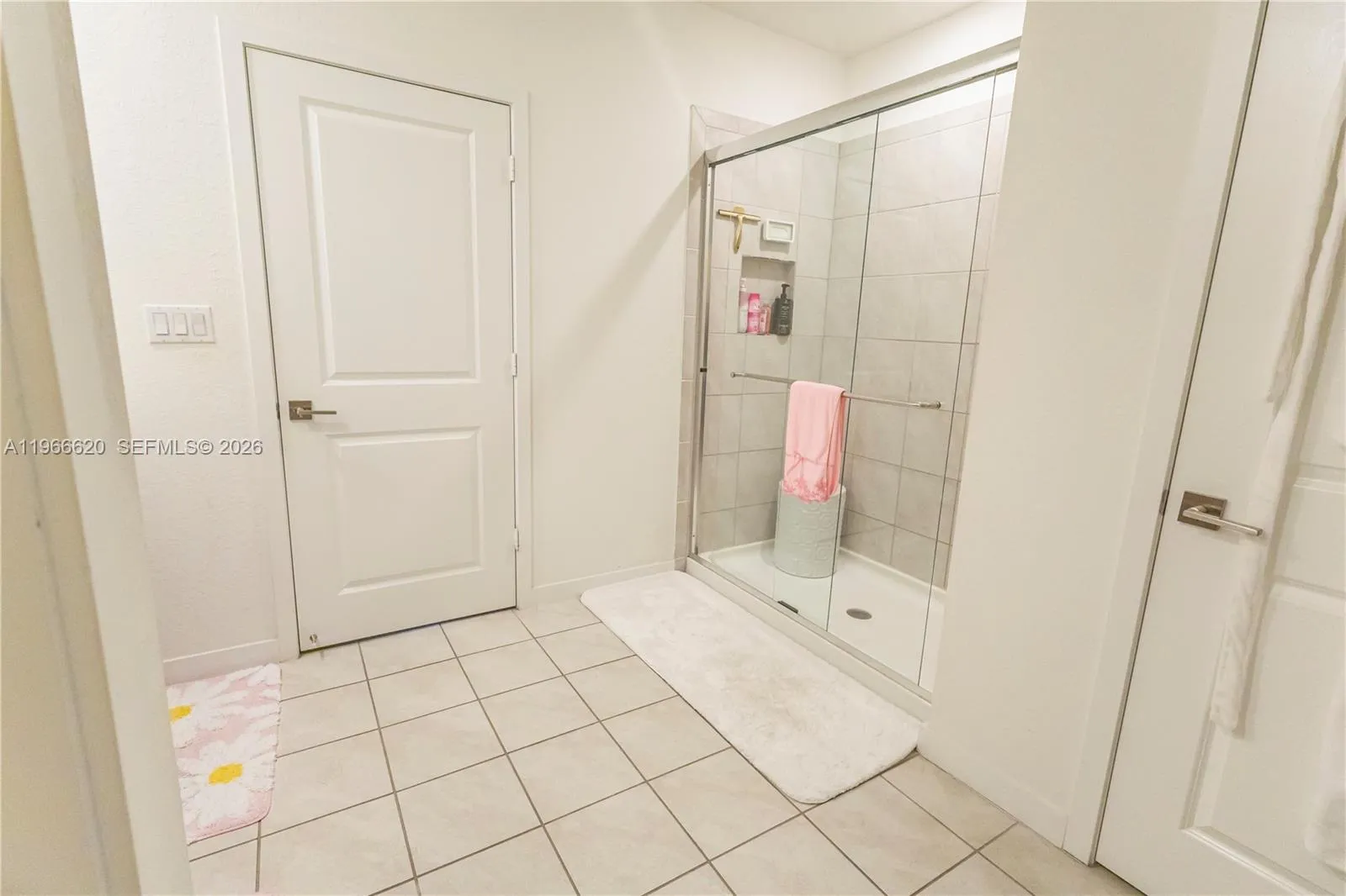 613 Ne 5th Way, Florida City, Florida 33034, Florida City, Florida 33034, 4 Bedrooms Bedrooms, ,2 BathroomsBathrooms,Residential,For Sale,613 Ne 5th Way, Florida City, Florida 33034,A11966620