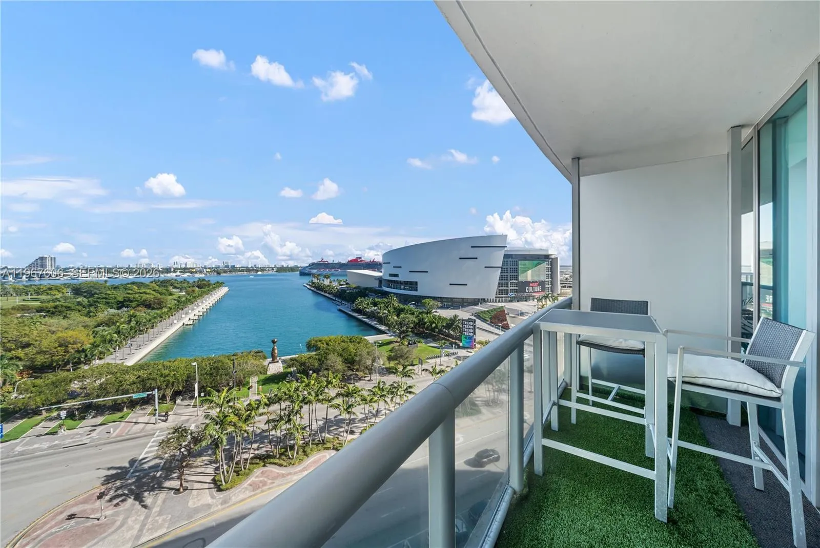 888 Biscayne Blvd 910, Miami, Florida 33132, Miami, Florida 33132, 1 Bedroom Bedrooms, ,1 BathroomBathrooms,Residential Lease,For Rent,888 Biscayne Blvd 910, Miami, Florida 33132,A11967606