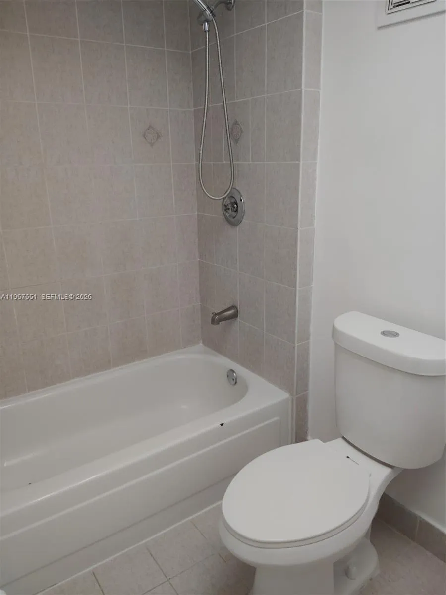 8420 Sw 133rd Ave Rd 210, Miami, Florida 33183, Miami, Florida 33183, 2 Bedrooms Bedrooms, ,2 BathroomsBathrooms,Residential Lease,For Rent,8420 Sw 133rd Ave Rd 210, Miami, Florida 33183,A11967651