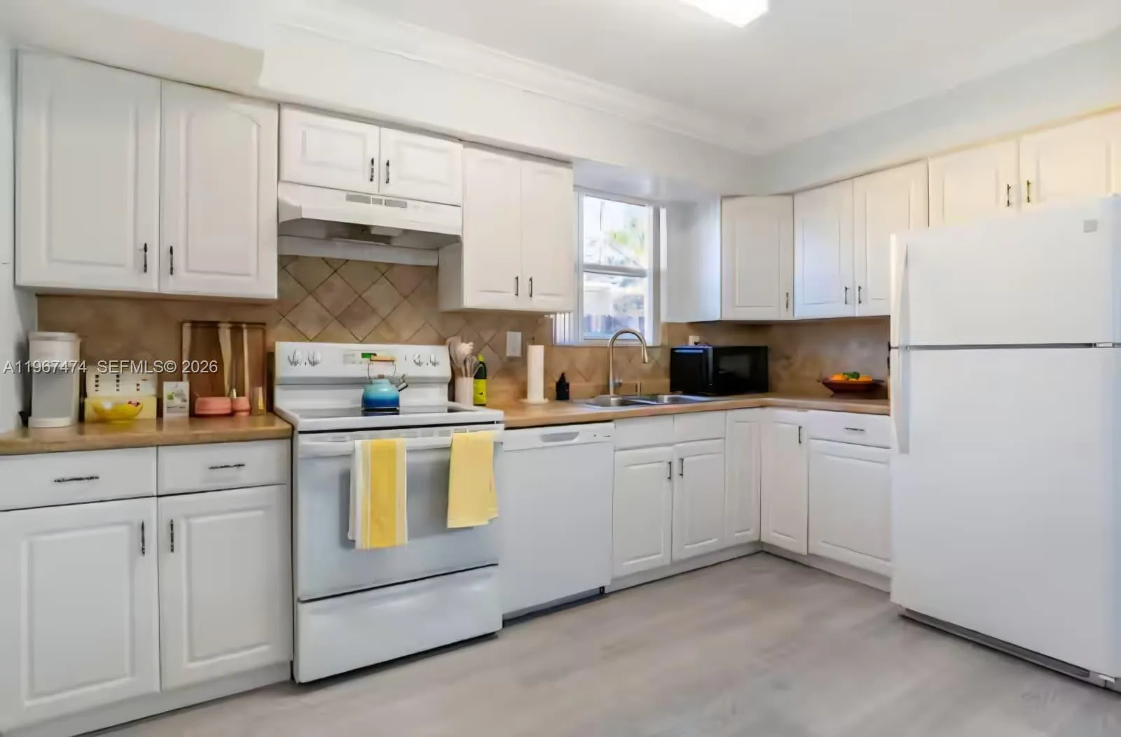 7881 E Sheridan St 7881, Hollywood, Florida 33024, Hollywood, Florida 33024, 3 Bedrooms Bedrooms, ,2 BathroomsBathrooms,Residential Lease,For Rent,7881 E Sheridan St 7881, Hollywood, Florida 33024,A11967474