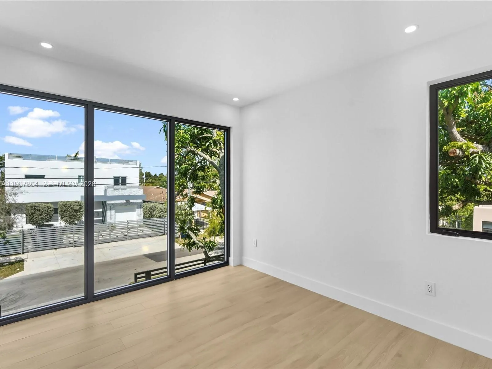 2606 Sw 19th St, Miami, Florida 33145, Miami, Florida 33145, 5 Bedrooms Bedrooms, ,4 BathroomsBathrooms,Residential,For Sale,2606 Sw 19th St, Miami, Florida 33145,A11967864