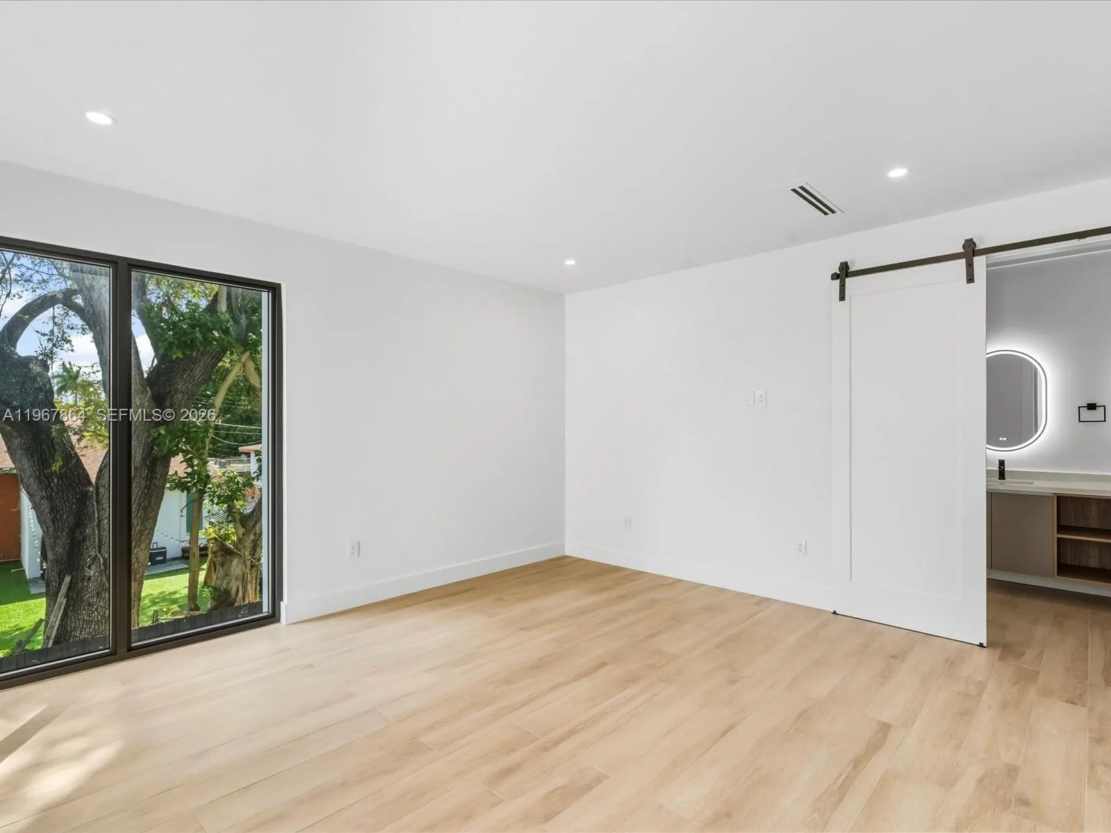 2606 Sw 19th St, Miami, Florida 33145, Miami, Florida 33145, 5 Bedrooms Bedrooms, ,4 BathroomsBathrooms,Residential,For Sale,2606 Sw 19th St, Miami, Florida 33145,A11967864