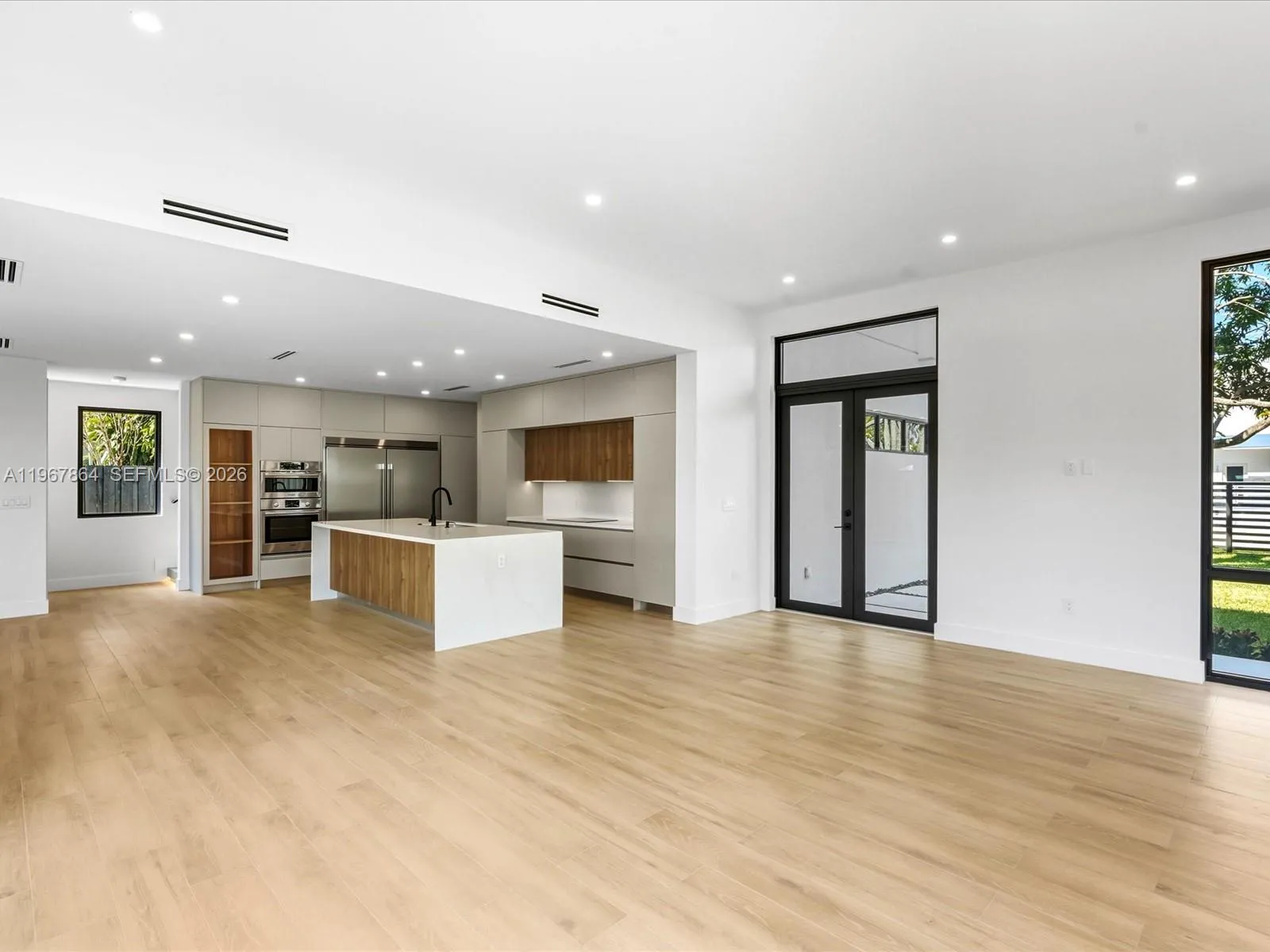 2606 Sw 19th St, Miami, Florida 33145, Miami, Florida 33145, 5 Bedrooms Bedrooms, ,4 BathroomsBathrooms,Residential,For Sale,2606 Sw 19th St, Miami, Florida 33145,A11967864