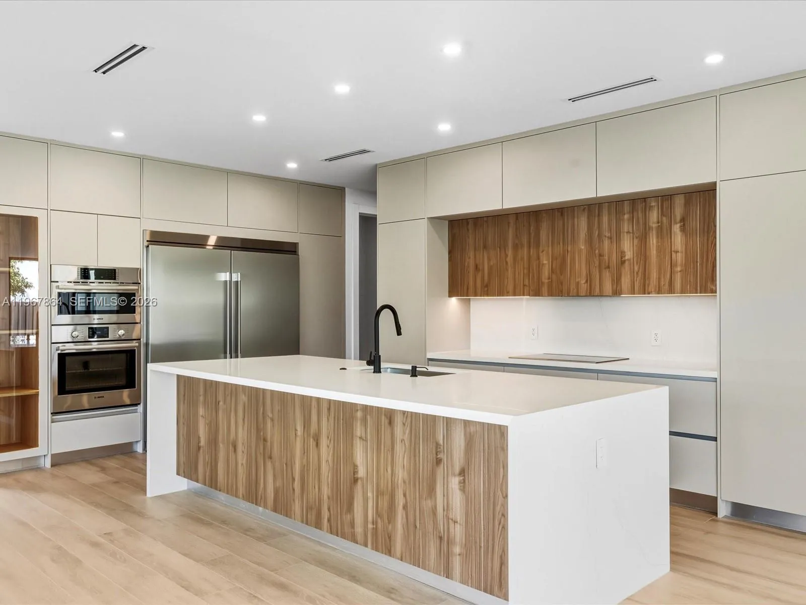 2606 Sw 19th St, Miami, Florida 33145, Miami, Florida 33145, 5 Bedrooms Bedrooms, ,4 BathroomsBathrooms,Residential,For Sale,2606 Sw 19th St, Miami, Florida 33145,A11967864