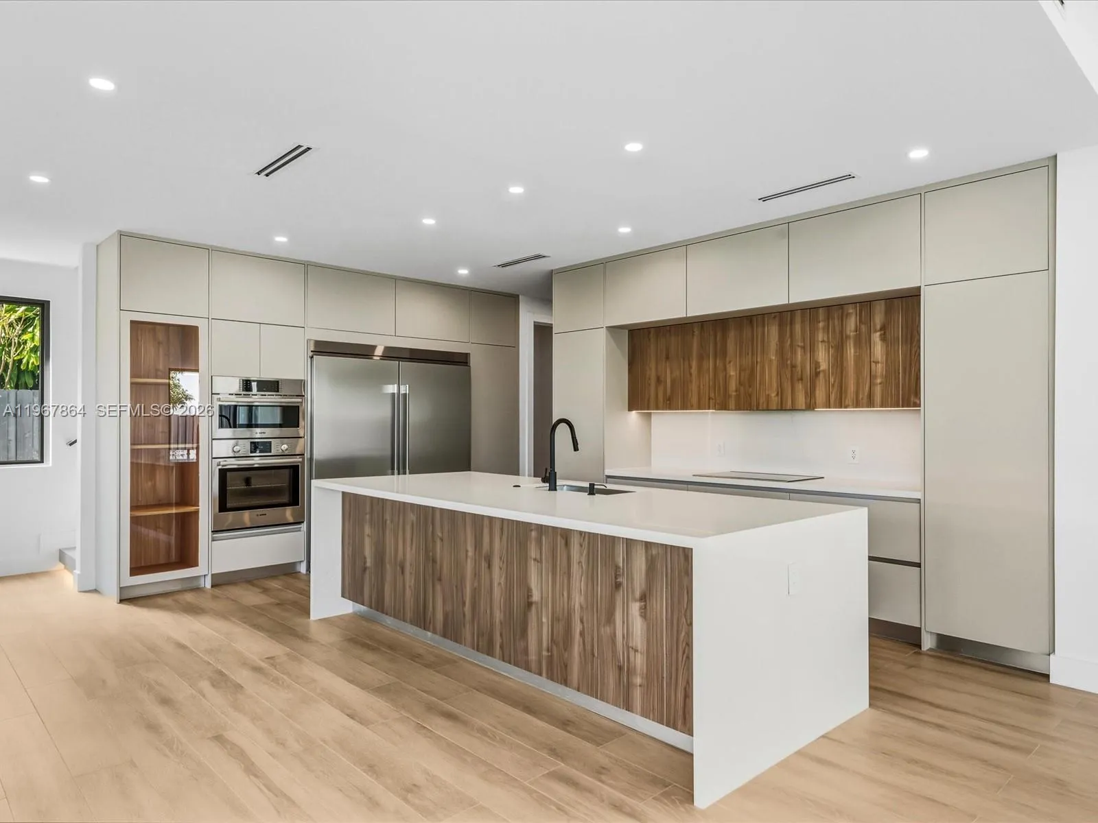 2606 Sw 19th St, Miami, Florida 33145, Miami, Florida 33145, 5 Bedrooms Bedrooms, ,4 BathroomsBathrooms,Residential,For Sale,2606 Sw 19th St, Miami, Florida 33145,A11967864
