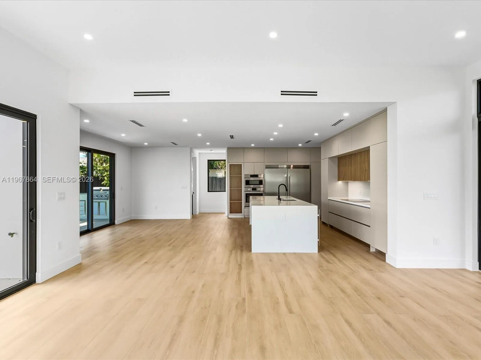 2606 Sw 19th St, Miami, Florida 33145, Miami, Florida 33145, 5 Bedrooms Bedrooms, ,4 BathroomsBathrooms,Residential,For Sale,2606 Sw 19th St, Miami, Florida 33145,A11967864