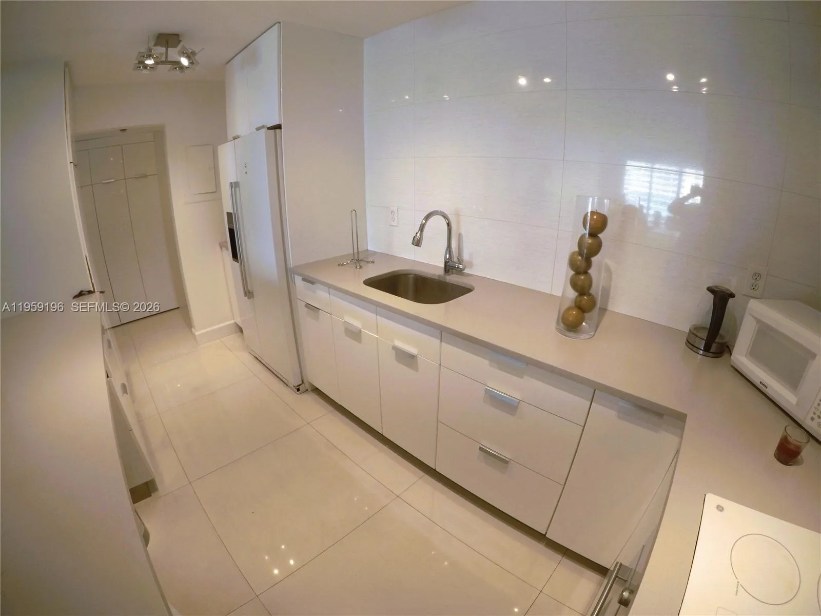 19390 Collins Ave 1223, Sunny Isles Beach, Florida, Sunny Isles Beach, Florida 33160, 1 Bedroom Bedrooms, ,1 BathroomBathrooms,Residential,For Sale,19390 Collins Ave 1223, Sunny Isles Beach, Florida,A11959196