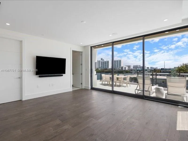 4008 Ne 167th St 6, North Miami Beach, Florida 331, North Miami Beach, Florida 33160, 4 Bedrooms Bedrooms, ,4 BathroomsBathrooms,Residential,For Sale,4008 Ne 167th St 6, North Miami Beach, Florida 331,A11967721