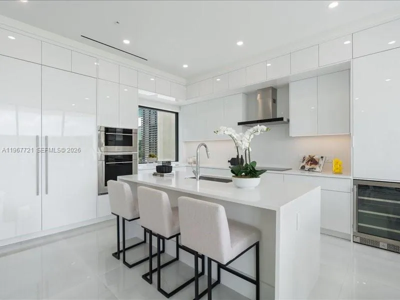4008 Ne 167th St 6, North Miami Beach, Florida 331, North Miami Beach, Florida 33160, 4 Bedrooms Bedrooms, ,4 BathroomsBathrooms,Residential,For Sale,4008 Ne 167th St 6, North Miami Beach, Florida 331,A11967721
