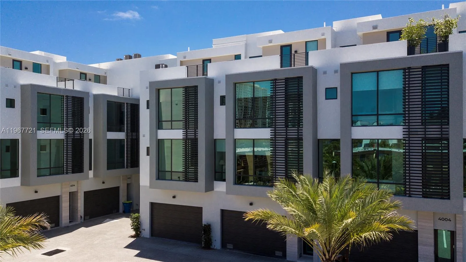 4008 Ne 167th St 6, North Miami Beach, Florida 331, North Miami Beach, Florida 33160, 4 Bedrooms Bedrooms, ,4 BathroomsBathrooms,Residential,For Sale,4008 Ne 167th St 6, North Miami Beach, Florida 331,A11967721