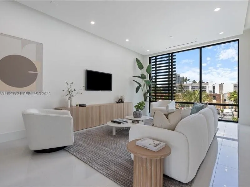 4008 Ne 167th St 6, North Miami Beach, Florida 331, North Miami Beach, Florida 33160, 4 Bedrooms Bedrooms, ,4 BathroomsBathrooms,Residential,For Sale,4008 Ne 167th St 6, North Miami Beach, Florida 331,A11967721