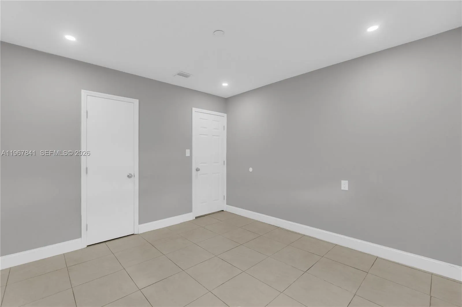 6940 Nw 6th Ct 2, Miami, Florida 33150, Miami, Florida 33150, 2 Bedrooms Bedrooms, ,1 BathroomBathrooms,Residential Lease,For Rent,6940 Nw 6th Ct 2, Miami, Florida 33150,A11967841