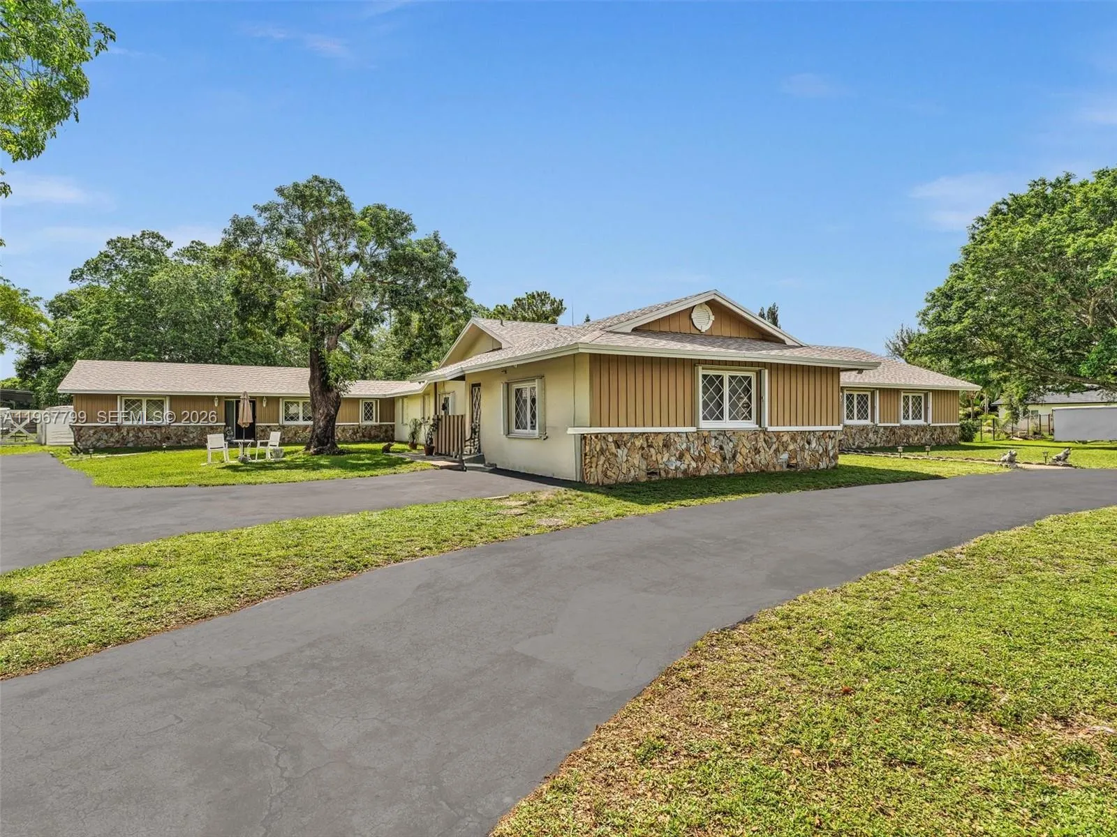 5310 Sw 109th Ave, Davie, Florida 33328, Davie, Florida 33328, 7 Bedrooms Bedrooms, ,3 BathroomsBathrooms,Residential,For Sale,5310 Sw 109th Ave, Davie, Florida 33328,A11967799