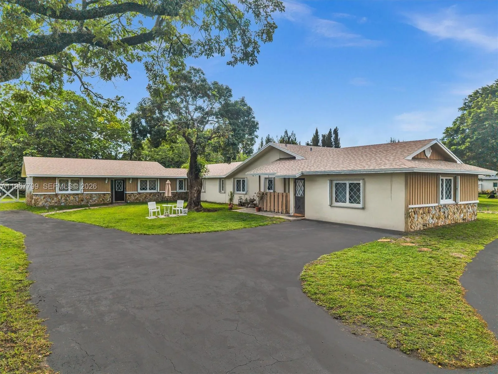 5310 Sw 109th Ave, Davie, Florida 33328, Davie, Florida 33328, 7 Bedrooms Bedrooms, ,3 BathroomsBathrooms,Residential,For Sale,5310 Sw 109th Ave, Davie, Florida 33328,A11967799