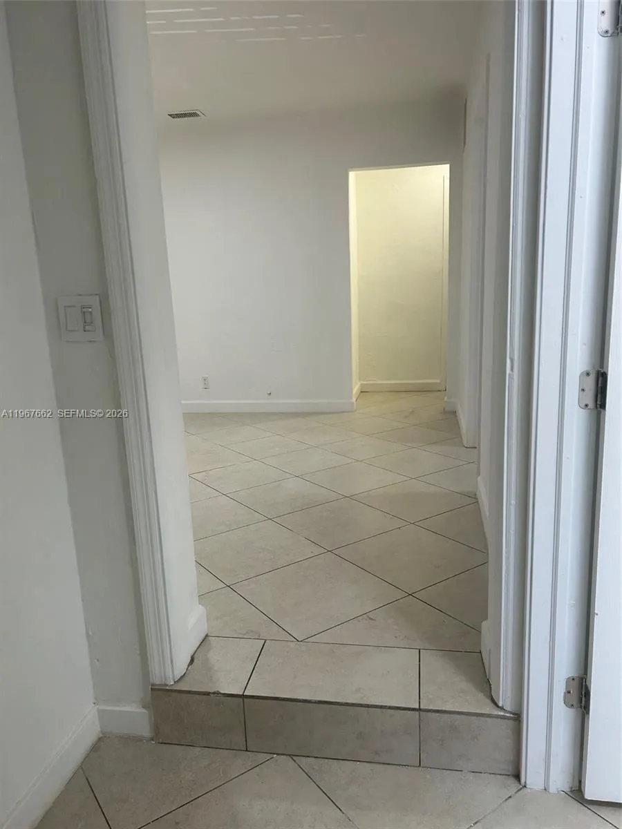 1928 N 20th Ave 1928, Hollywood, Florida 33020, Hollywood, Florida 33020, 1 Bedroom Bedrooms, ,1 BathroomBathrooms,Residential Lease,For Rent,1928 N 20th Ave 1928, Hollywood, Florida 33020,A11967662