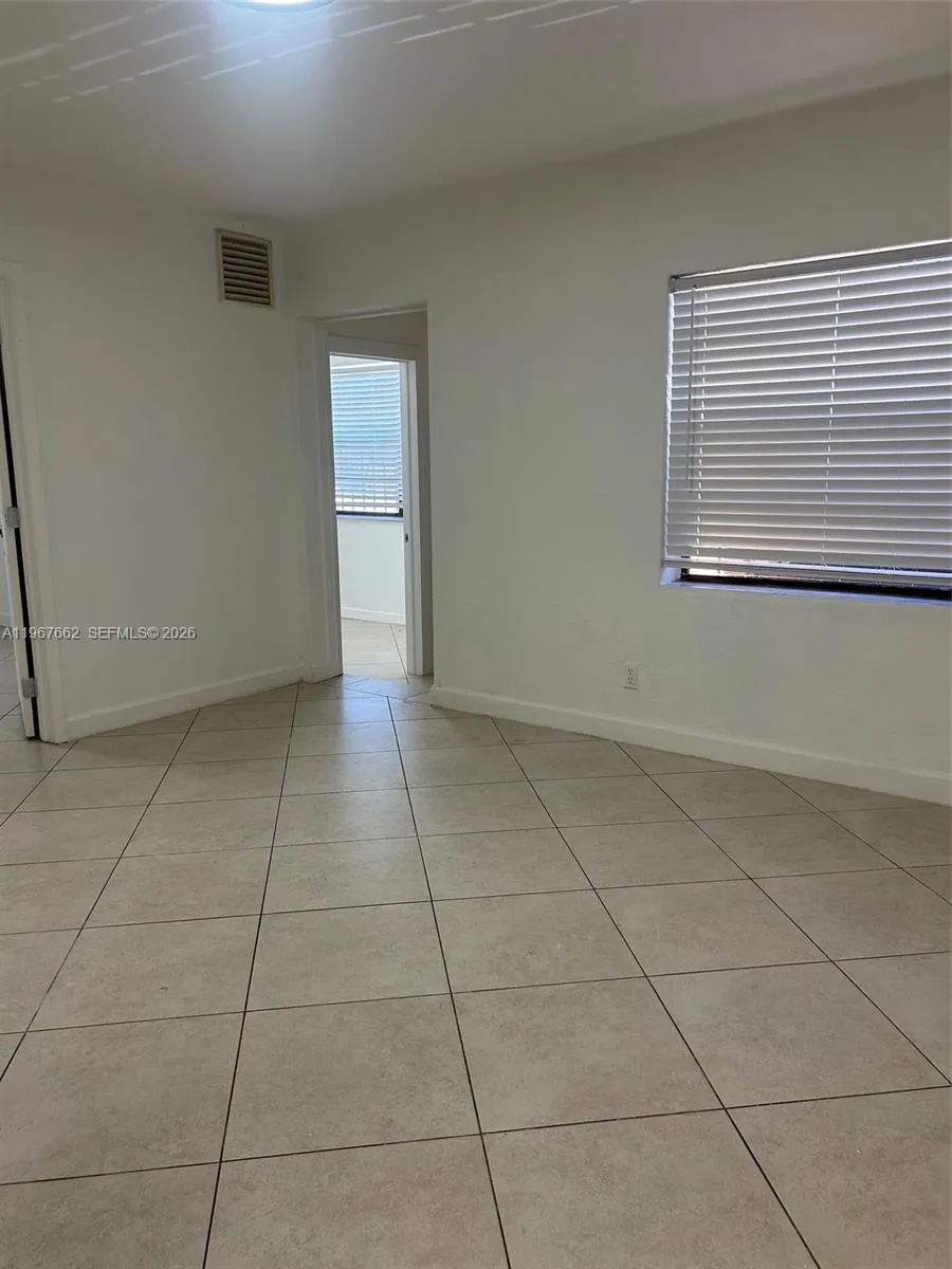 1928 N 20th Ave 1928, Hollywood, Florida 33020, Hollywood, Florida 33020, 1 Bedroom Bedrooms, ,1 BathroomBathrooms,Residential Lease,For Rent,1928 N 20th Ave 1928, Hollywood, Florida 33020,A11967662