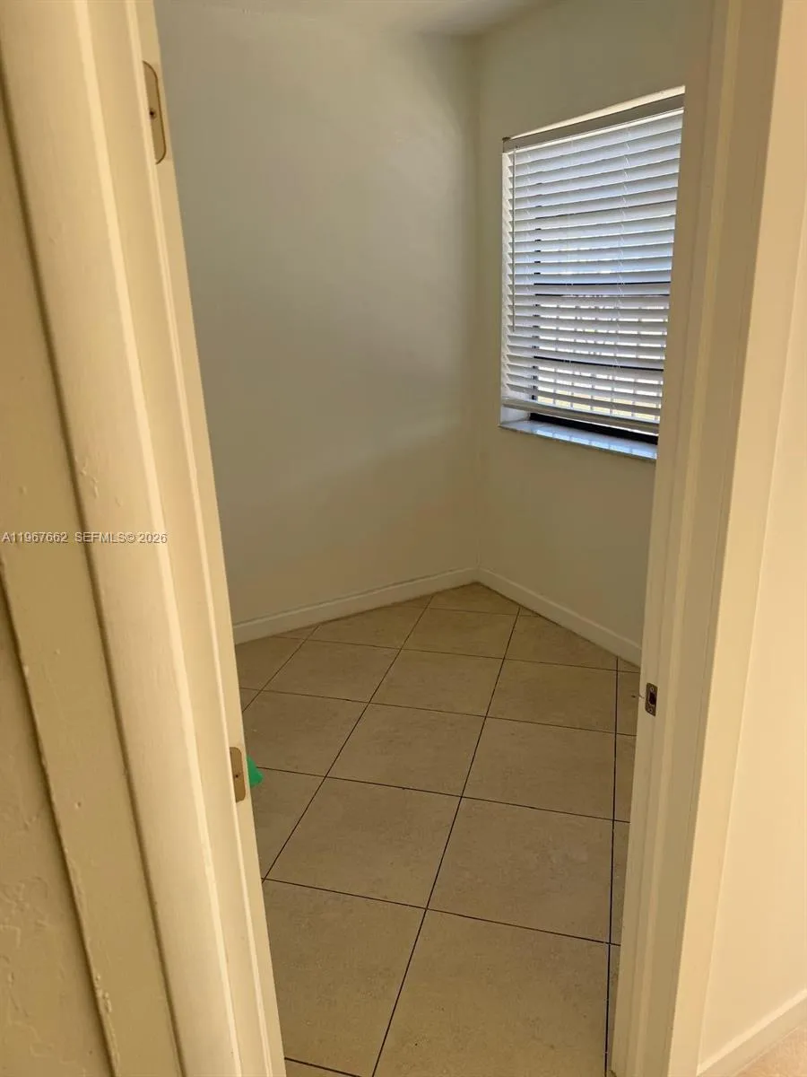 1928 N 20th Ave 1928, Hollywood, Florida 33020, Hollywood, Florida 33020, 1 Bedroom Bedrooms, ,1 BathroomBathrooms,Residential Lease,For Rent,1928 N 20th Ave 1928, Hollywood, Florida 33020,A11967662
