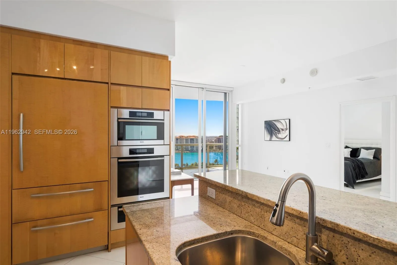 50 S Pointe Dr 1704, Miami Beach, Florida 33139, Miami Beach, Florida 33139, 2 Bedrooms Bedrooms, ,2 BathroomsBathrooms,Residential,For Sale,50 S Pointe Dr 1704, Miami Beach, Florida 33139,A11962942