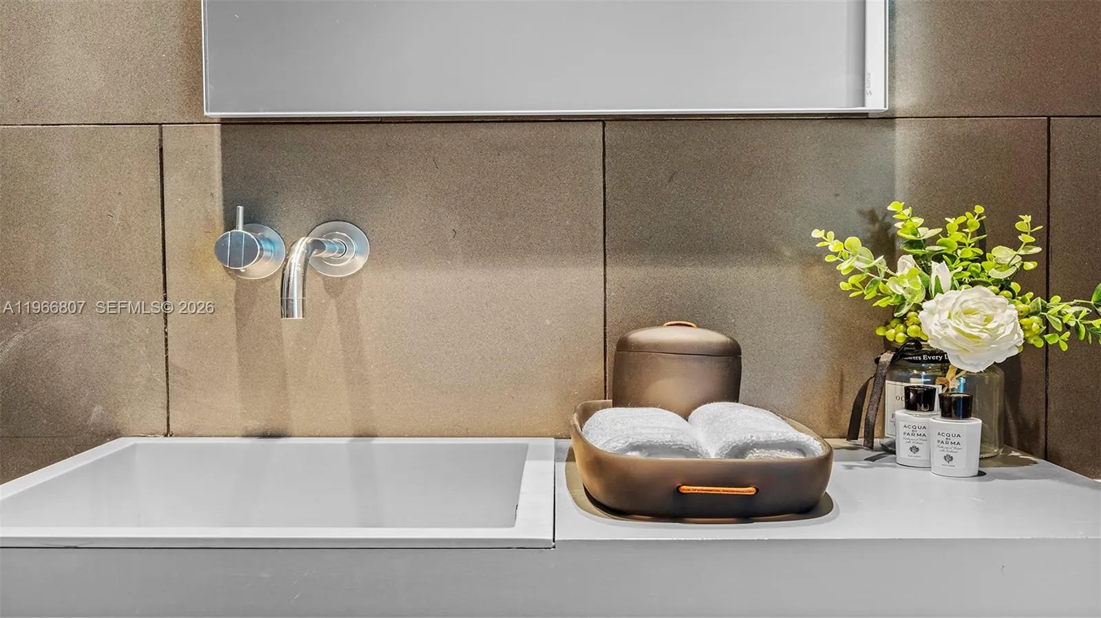 101 20th St Pha 3909, Miami Beach, Florida 33139, Miami Beach, Florida 33139, 3 Bedrooms Bedrooms, ,3 BathroomsBathrooms,Residential,For Sale,101 20th St Pha 3909, Miami Beach, Florida 33139,A11966807