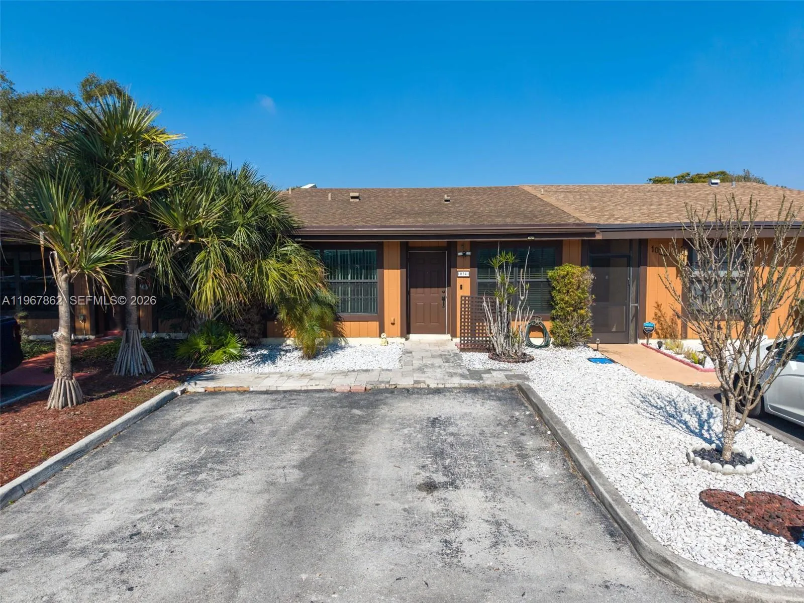 10341 Orange Ct, Pembroke Pines, Florida 33026, Pembroke Pines, Florida 33026, 2 Bedrooms Bedrooms, ,2 BathroomsBathrooms,Residential,For Sale,10341 Orange Ct, Pembroke Pines, Florida 33026,A11967862