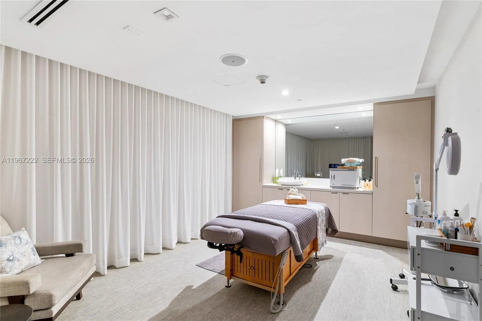 551 N Fort Lauderdale Beach Blvd H1715, Fort Laude, Fort Lauderdale, Florida 33304, ,1 BathroomBathrooms,Residential,For Sale,551 N Fort Lauderdale Beach Blvd H1715, Fort Laude,A11967222