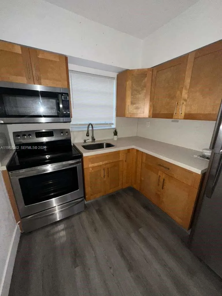 2617 Nw 23rd Ave 1, Miami, Florida 33142, Miami, Florida 33142, 2 Bedrooms Bedrooms, ,1 BathroomBathrooms,Residential Lease,For Rent,2617 Nw 23rd Ave 1, Miami, Florida 33142,A11967062