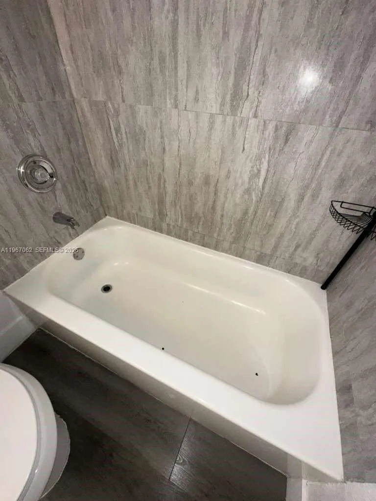 2617 Nw 23rd Ave 1, Miami, Florida 33142, Miami, Florida 33142, 2 Bedrooms Bedrooms, ,1 BathroomBathrooms,Residential Lease,For Rent,2617 Nw 23rd Ave 1, Miami, Florida 33142,A11967062