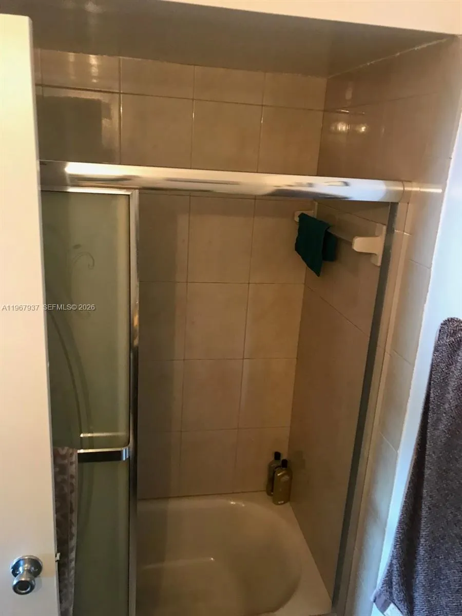 301 Nw 84th Ct 703, Miami, Florida 33126, Miami, Florida 33126, 1 Bedroom Bedrooms, ,1 BathroomBathrooms,Residential Lease,For Rent,301 Nw 84th Ct 703, Miami, Florida 33126,A11967937