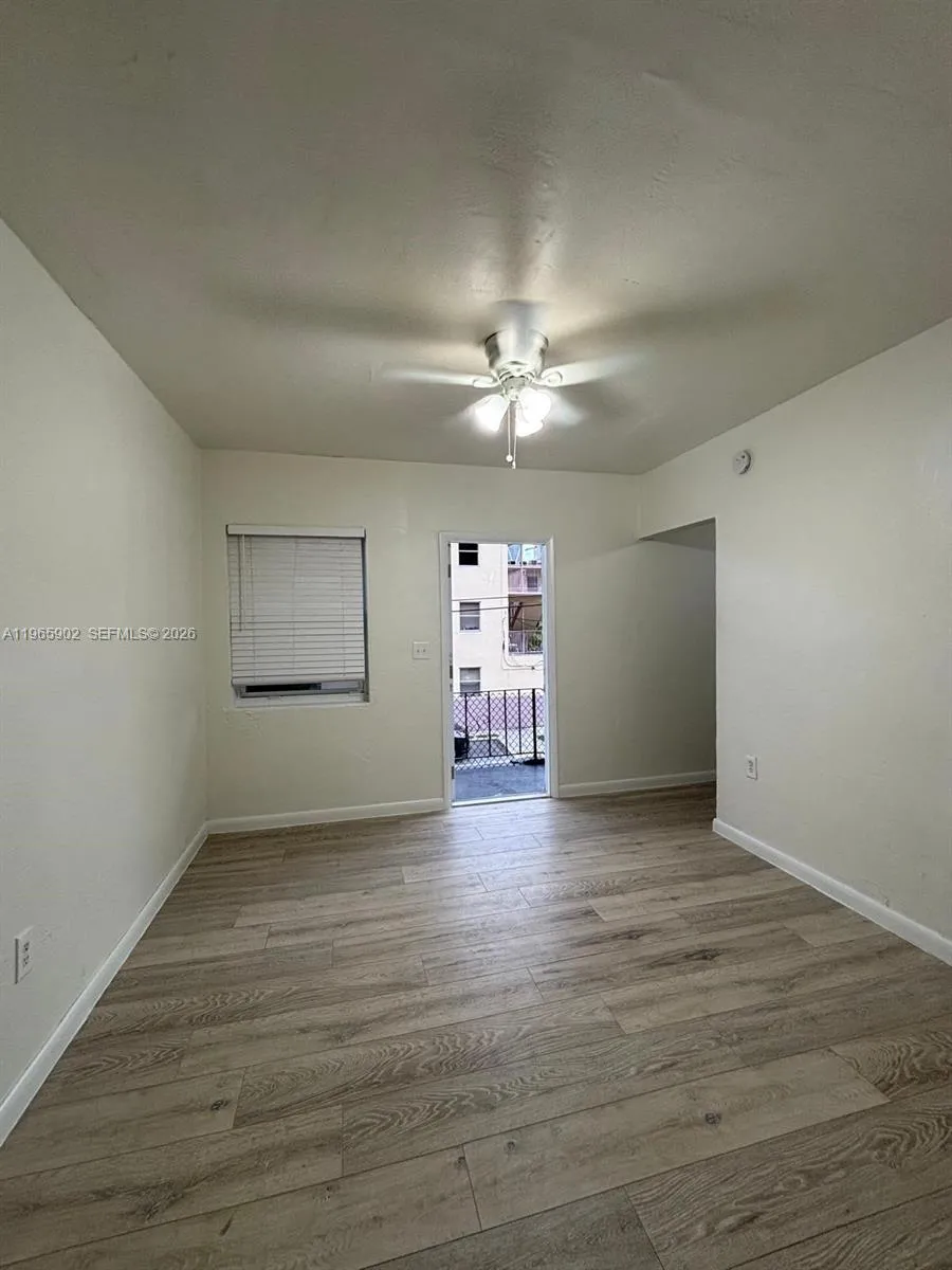 200 Nw 13th St 5, Miami, Florida 33136, Miami, Florida 33136, 1 Bedroom Bedrooms, ,1 BathroomBathrooms,Residential Lease,For Rent,200 Nw 13th St 5, Miami, Florida 33136,A11965902