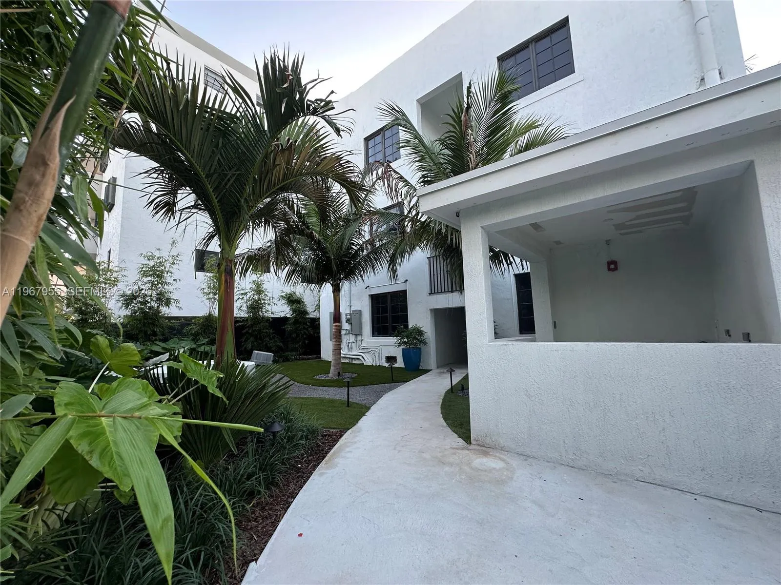1619 Jefferson Ave 8, Miami Beach, Florida 33139, Miami Beach, Florida 33139, 1 Bedroom Bedrooms, ,1 BathroomBathrooms,Residential Lease,For Rent,1619 Jefferson Ave 8, Miami Beach, Florida 33139,A11967955