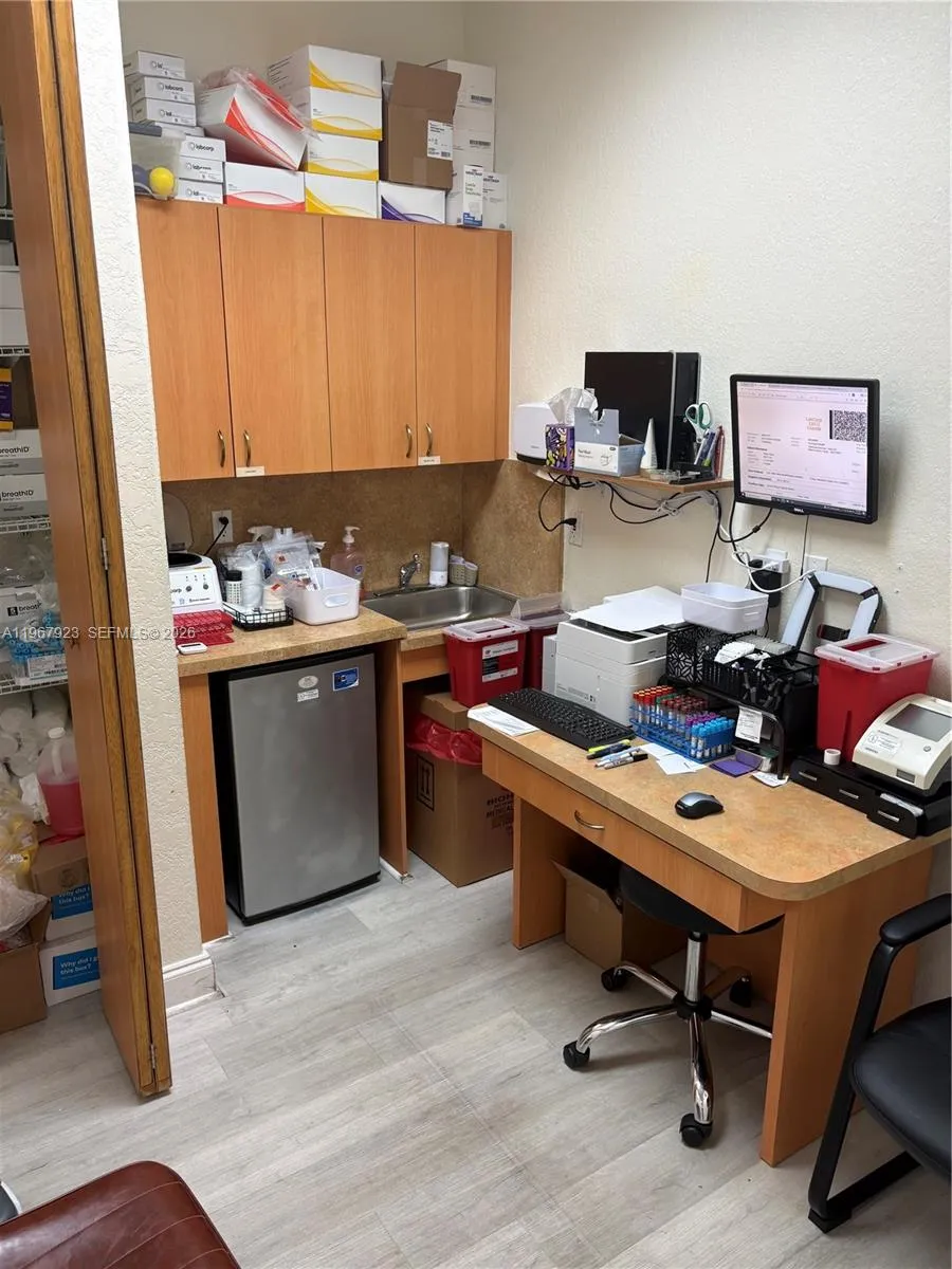 18300 Nw 62nd Ave 210, Hialeah, Florida 33015, Hialeah, Florida 33015, ,Commercial Lease,For Rent,18300 Nw 62nd Ave 210, Hialeah, Florida 33015,A11967923