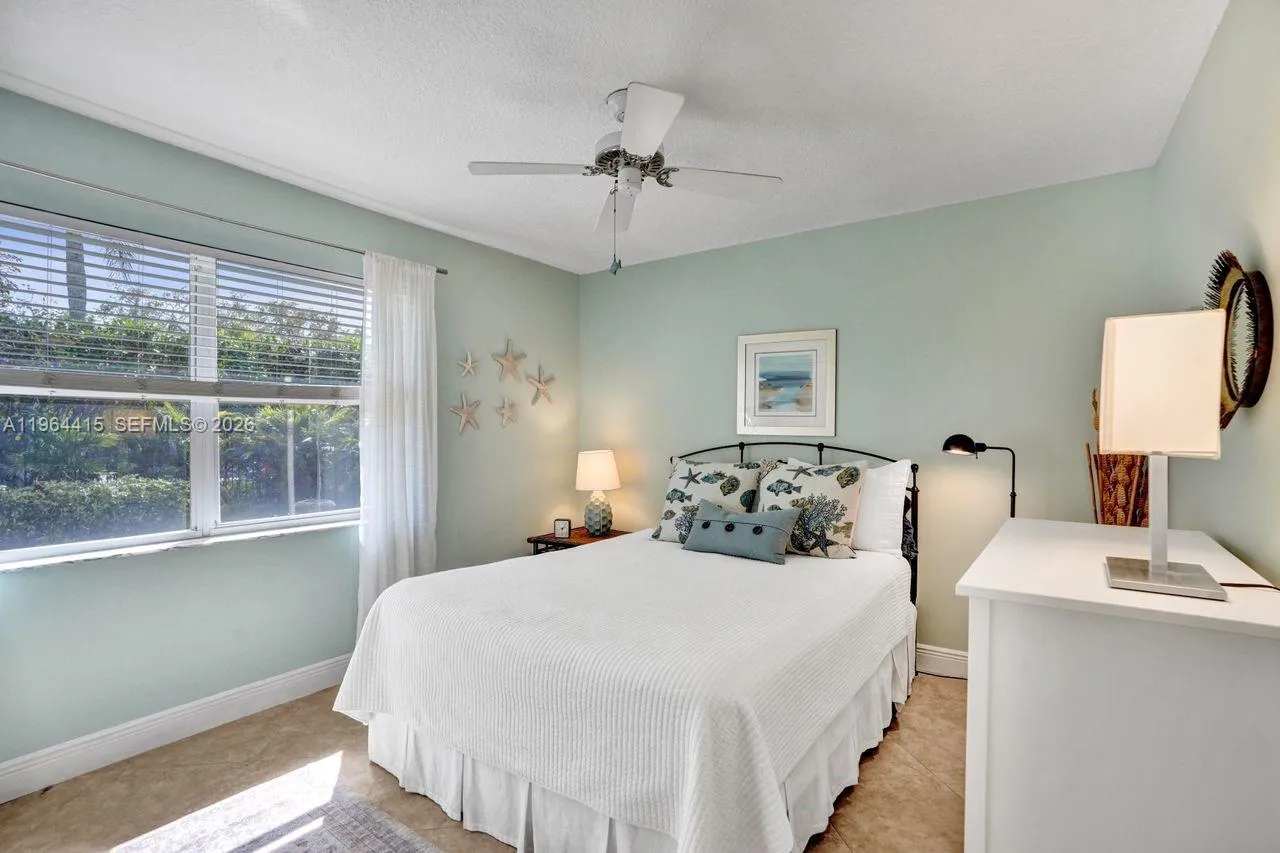 1614 Eastlake Way, Weston, Florida 33326, Weston, Florida 33326, 4 Bedrooms Bedrooms, ,2 BathroomsBathrooms,Residential,For Sale,1614 Eastlake Way, Weston, Florida 33326,A11964415