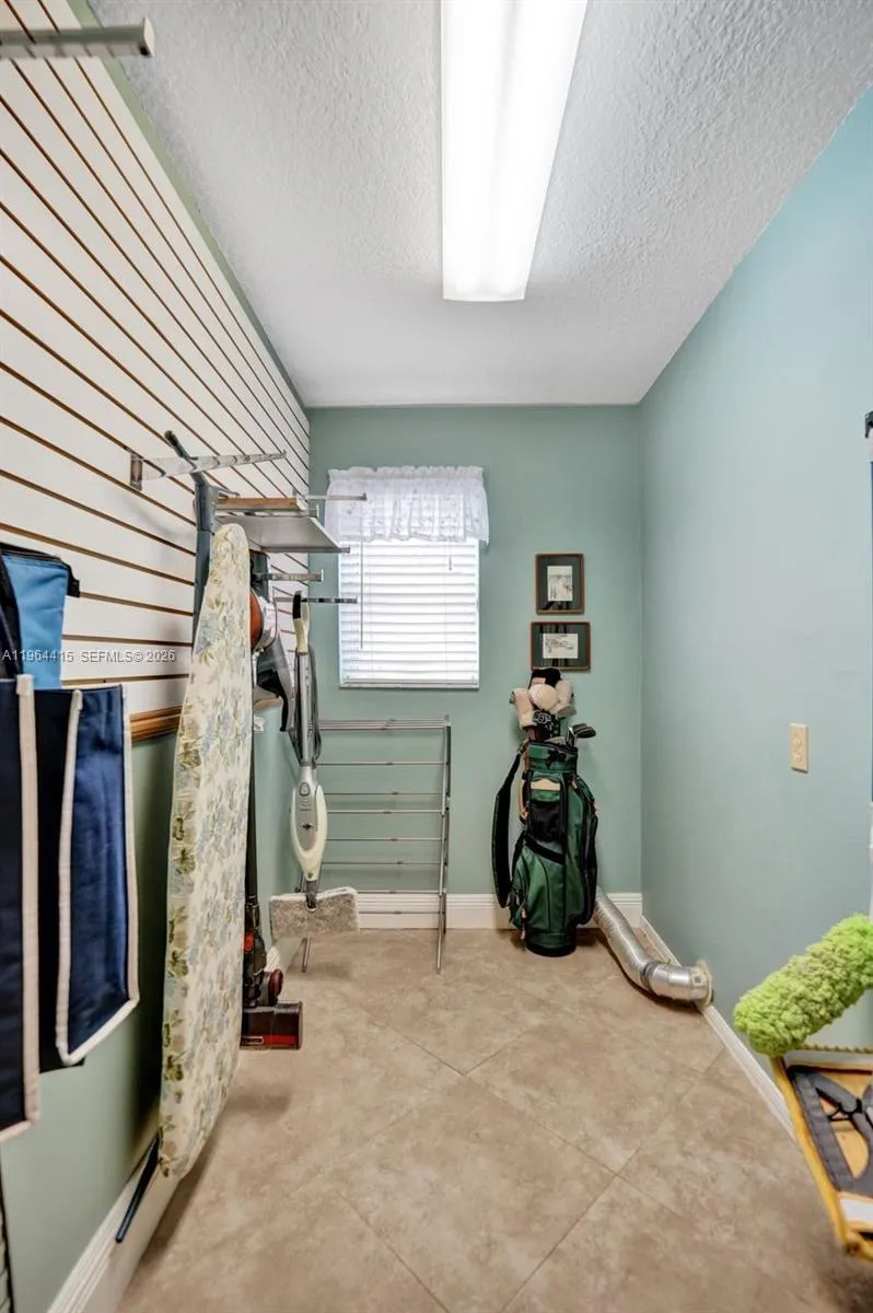 1614 Eastlake Way, Weston, Florida 33326, Weston, Florida 33326, 4 Bedrooms Bedrooms, ,2 BathroomsBathrooms,Residential,For Sale,1614 Eastlake Way, Weston, Florida 33326,A11964415