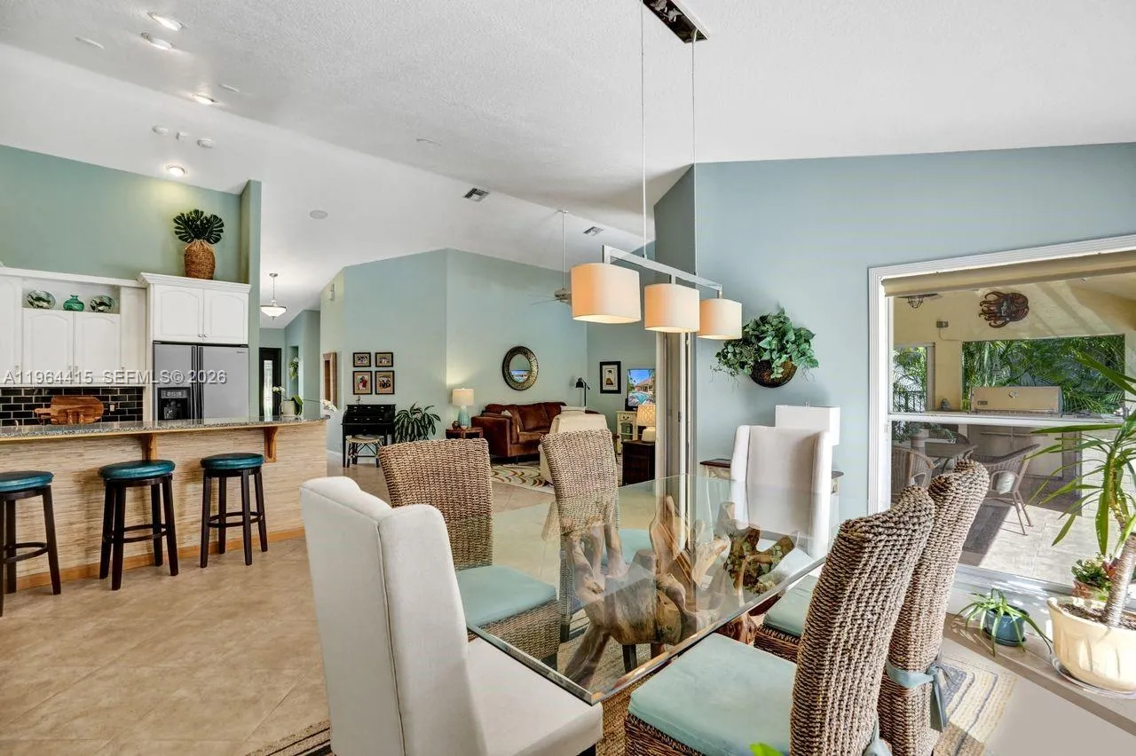 1614 Eastlake Way, Weston, Florida 33326, Weston, Florida 33326, 4 Bedrooms Bedrooms, ,2 BathroomsBathrooms,Residential,For Sale,1614 Eastlake Way, Weston, Florida 33326,A11964415