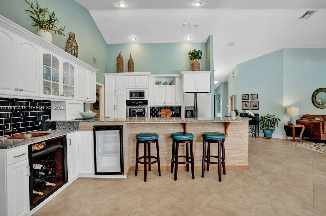 1614 Eastlake Way, Weston, Florida 33326, Weston, Florida 33326, 4 Bedrooms Bedrooms, ,2 BathroomsBathrooms,Residential,For Sale,1614 Eastlake Way, Weston, Florida 33326,A11964415