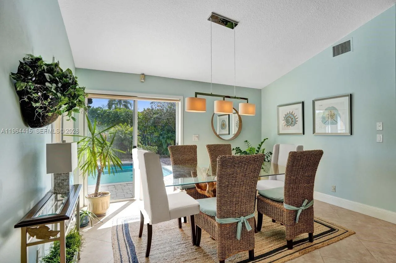 1614 Eastlake Way, Weston, Florida 33326, Weston, Florida 33326, 4 Bedrooms Bedrooms, ,2 BathroomsBathrooms,Residential,For Sale,1614 Eastlake Way, Weston, Florida 33326,A11964415