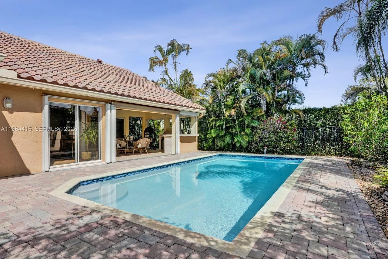 1614 Eastlake Way, Weston, Florida 33326, Weston, Florida 33326, 4 Bedrooms Bedrooms, ,2 BathroomsBathrooms,Residential,For Sale,1614 Eastlake Way, Weston, Florida 33326,A11964415