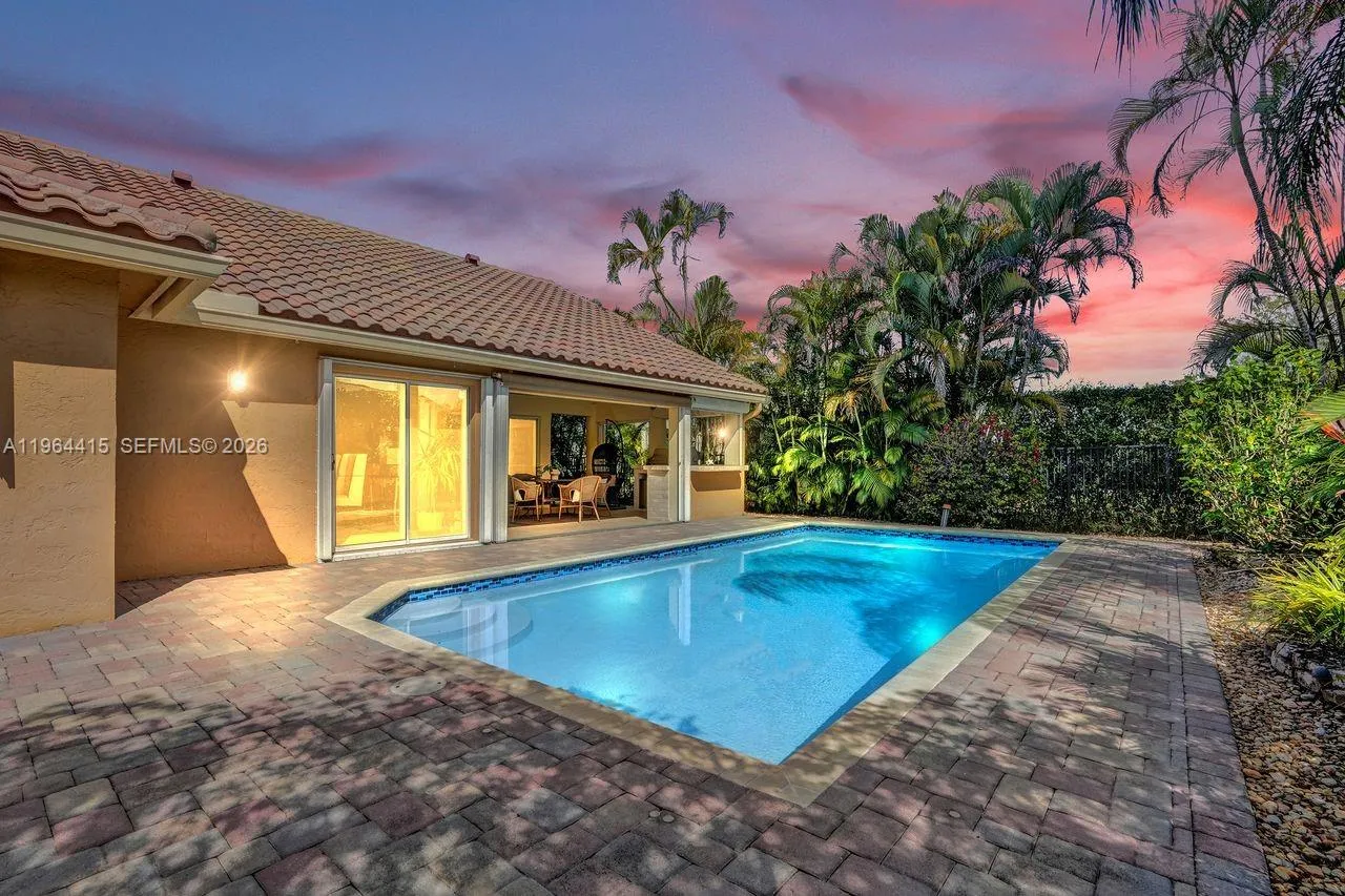 1614 Eastlake Way, Weston, Florida 33326, Weston, Florida 33326, 4 Bedrooms Bedrooms, ,2 BathroomsBathrooms,Residential,For Sale,1614 Eastlake Way, Weston, Florida 33326,A11964415