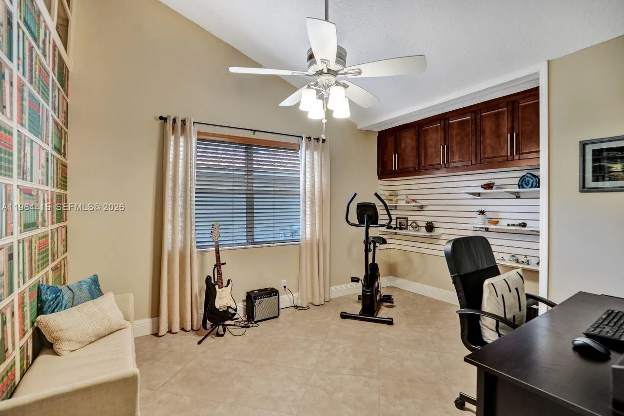 1614 Eastlake Way, Weston, Florida 33326, Weston, Florida 33326, 4 Bedrooms Bedrooms, ,2 BathroomsBathrooms,Residential,For Sale,1614 Eastlake Way, Weston, Florida 33326,A11964415