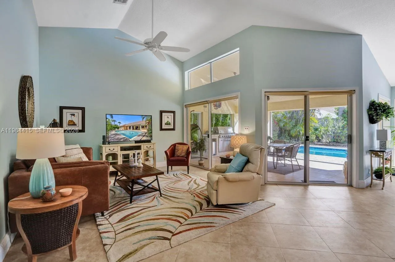 1614 Eastlake Way, Weston, Florida 33326, Weston, Florida 33326, 4 Bedrooms Bedrooms, ,2 BathroomsBathrooms,Residential,For Sale,1614 Eastlake Way, Weston, Florida 33326,A11964415