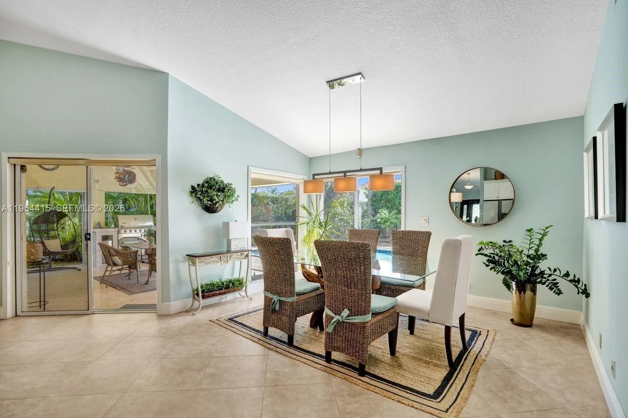 1614 Eastlake Way, Weston, Florida 33326, Weston, Florida 33326, 4 Bedrooms Bedrooms, ,2 BathroomsBathrooms,Residential,For Sale,1614 Eastlake Way, Weston, Florida 33326,A11964415