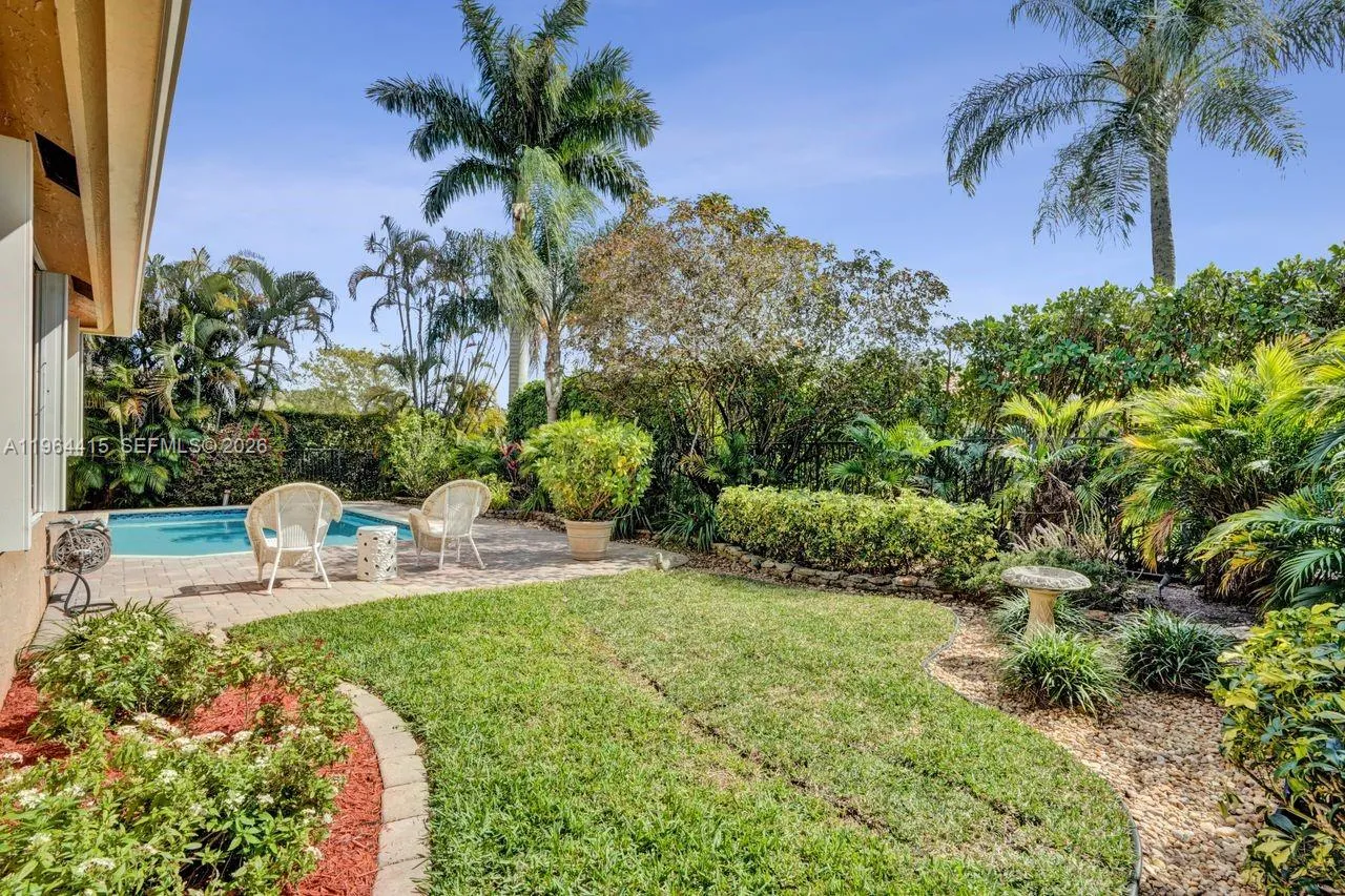 1614 Eastlake Way, Weston, Florida 33326, Weston, Florida 33326, 4 Bedrooms Bedrooms, ,2 BathroomsBathrooms,Residential,For Sale,1614 Eastlake Way, Weston, Florida 33326,A11964415