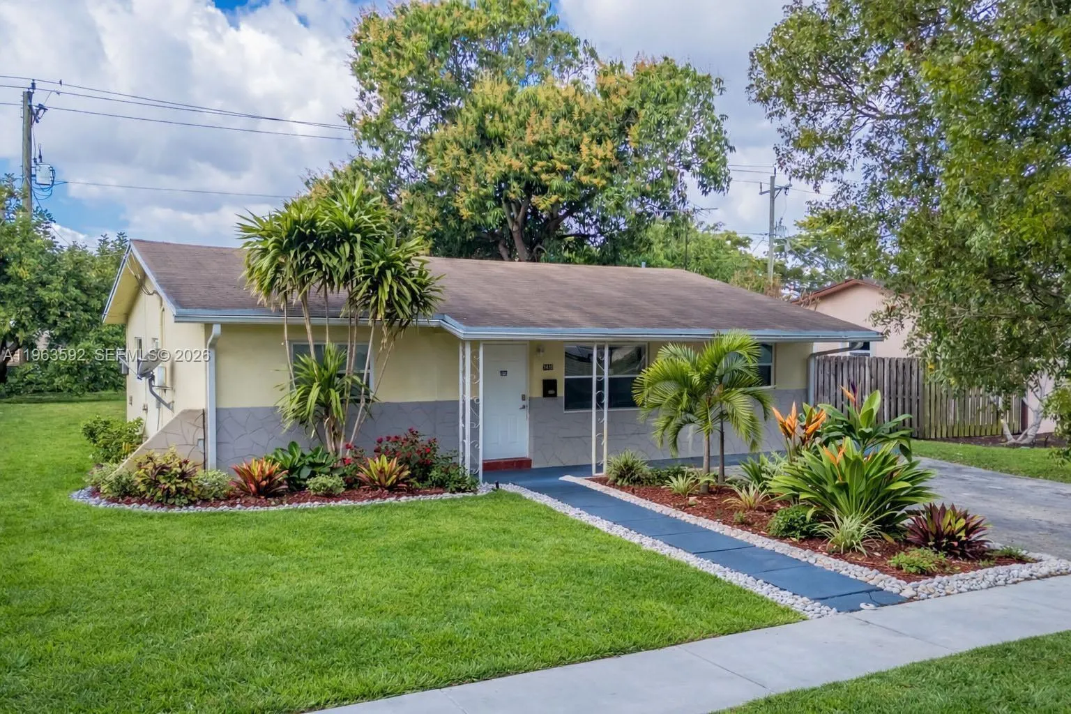 3430 N 65th Ave, Hollywood, Florida 33024, Hollywood, Florida 33024, 3 Bedrooms Bedrooms, ,2 BathroomsBathrooms,Residential,For Sale,3430 N 65th Ave, Hollywood, Florida 33024,A11963592